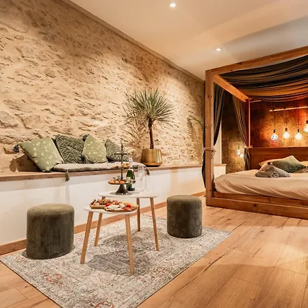 Vendee Avec Jacuzzi Privatif *