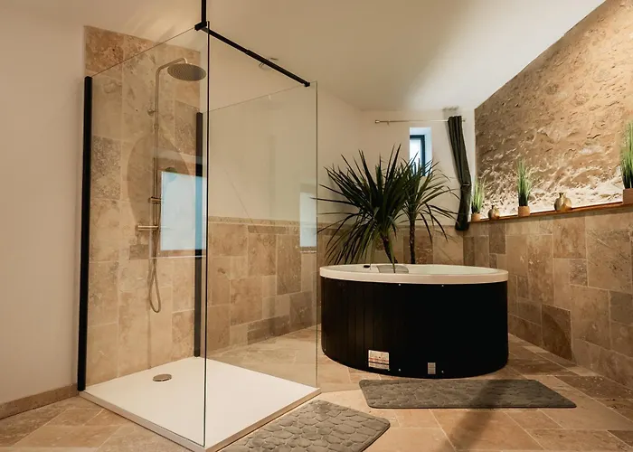 Vendée Avec Jacuzzi Privatif