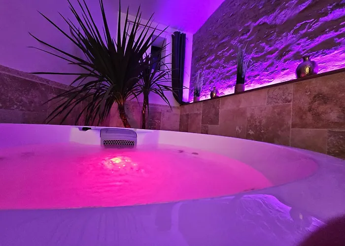 Appartement Vendée Avec Jacuzzi Privatif *